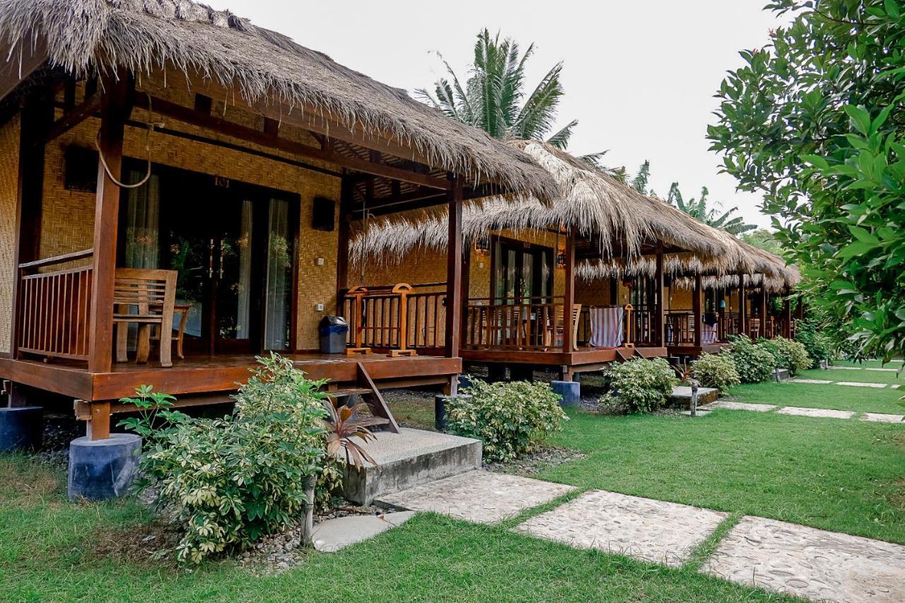 Aldi'S Bungalow Kuta  Exteriör bild