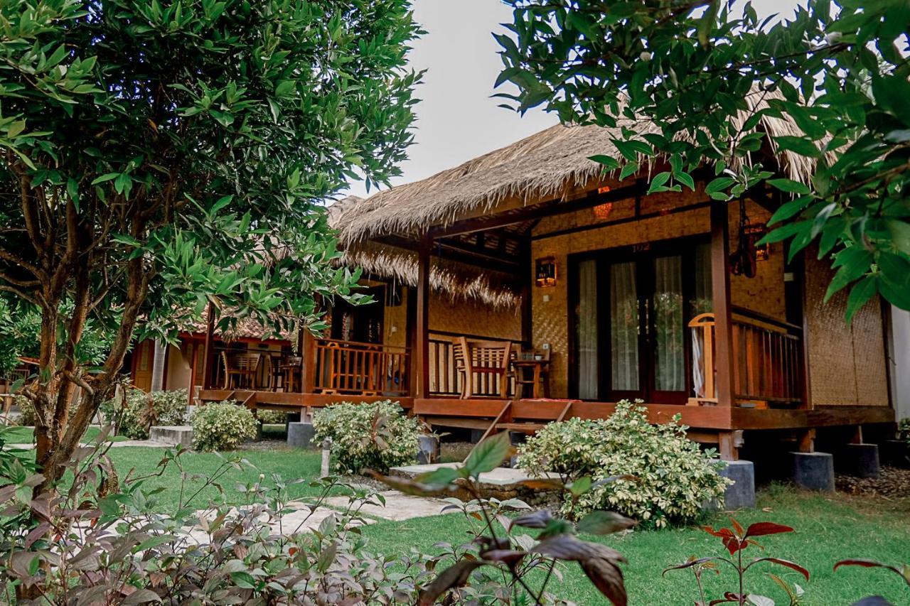 Aldi'S Bungalow Kuta  Exteriör bild